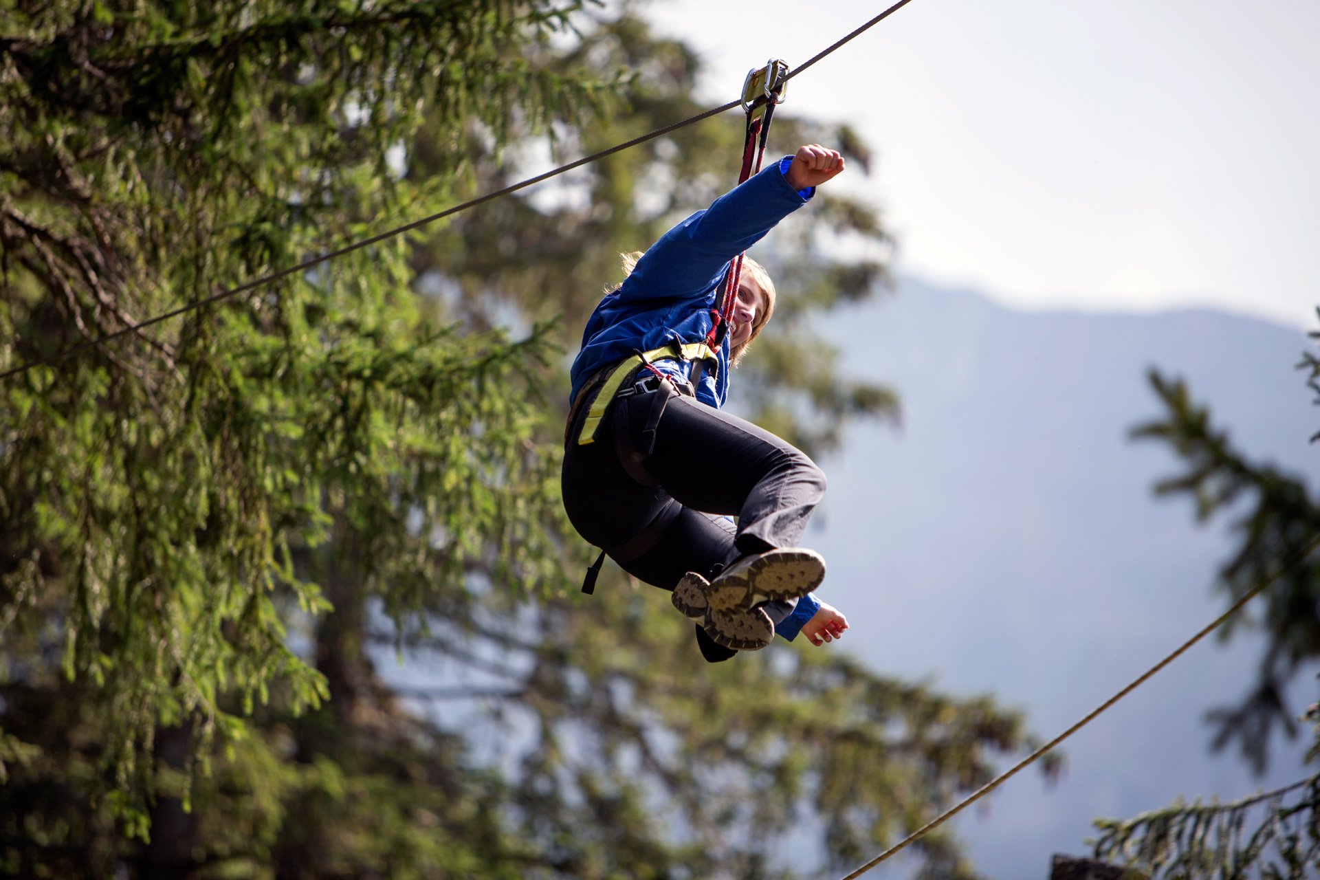 atividade de escalada em árvores-férias de verão-megeve-alpes_02