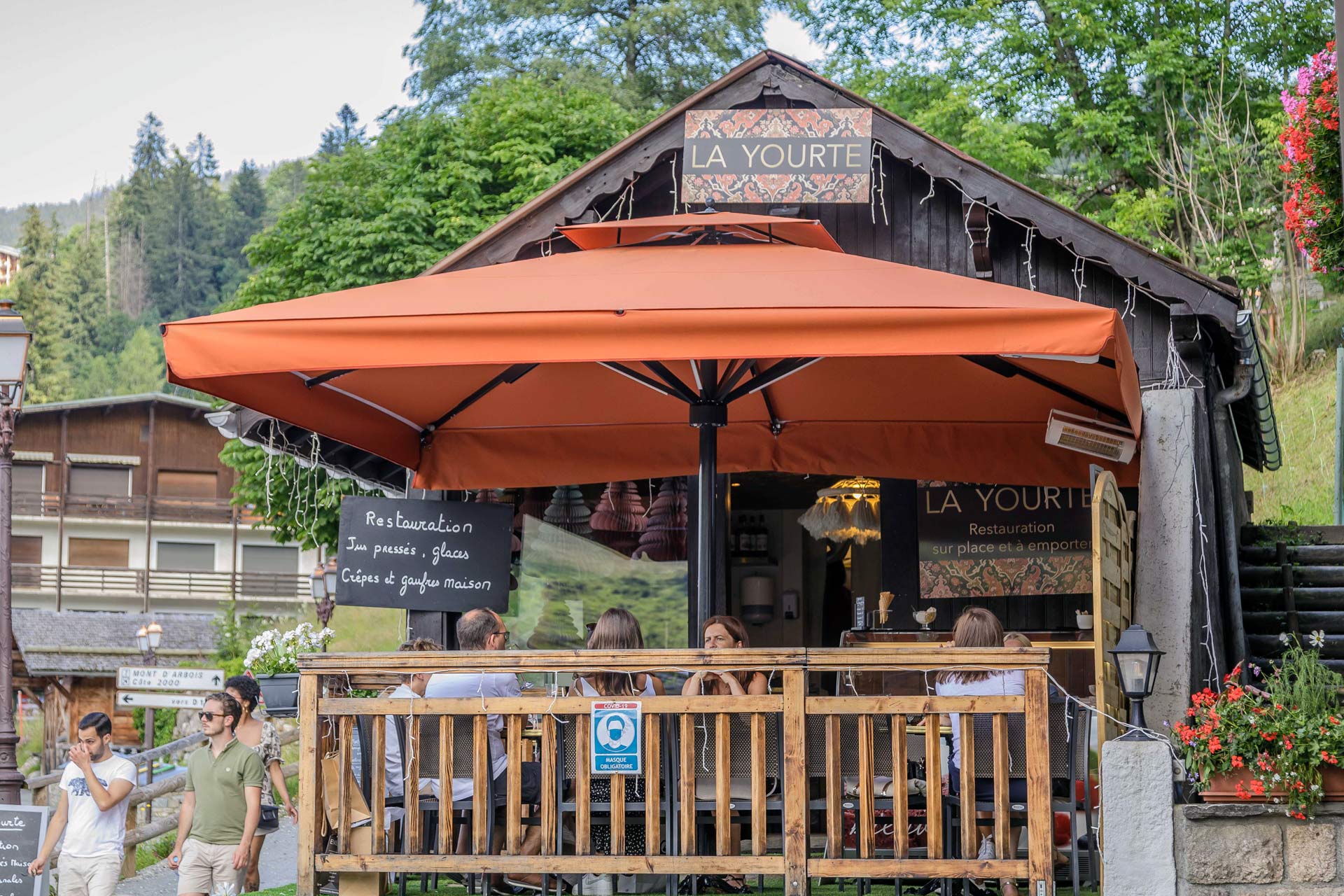 take-away-station-megeve-summer