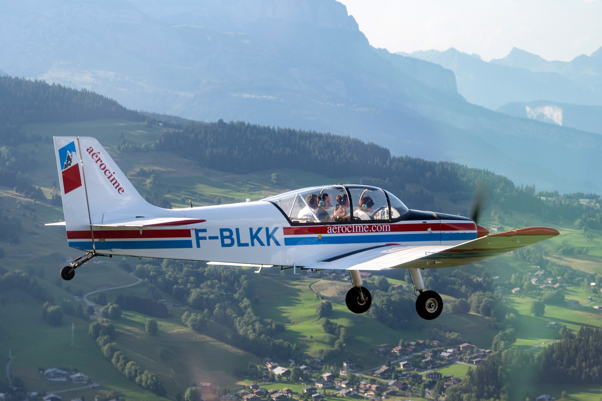 actividades-costa-2000-vuelo-en-avion-megeve-alta-saboya