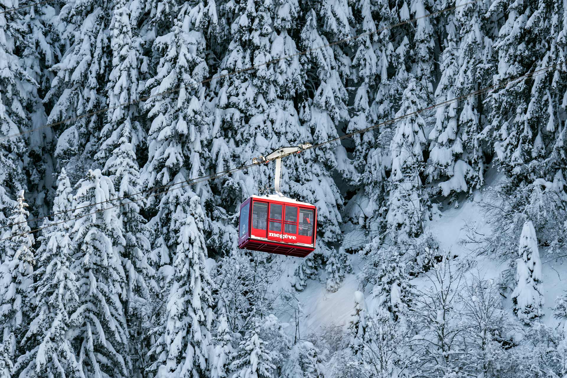 cable car-rochebrune-station-ski-megeve_02