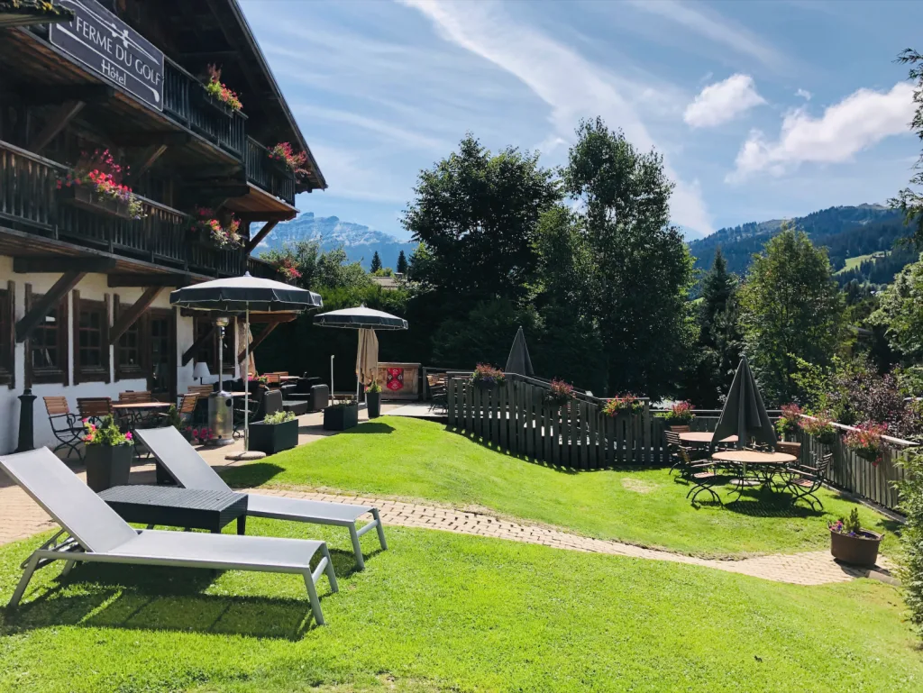 hotel terrace garden