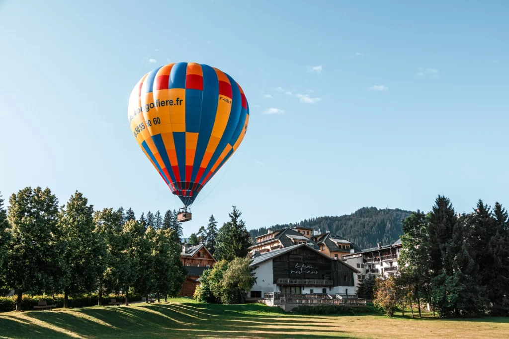 village été montgolfière