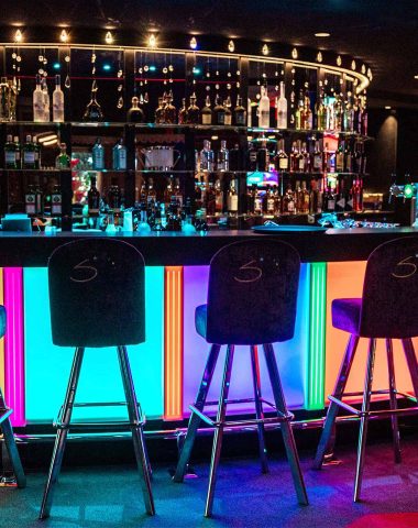 Bars & clubs