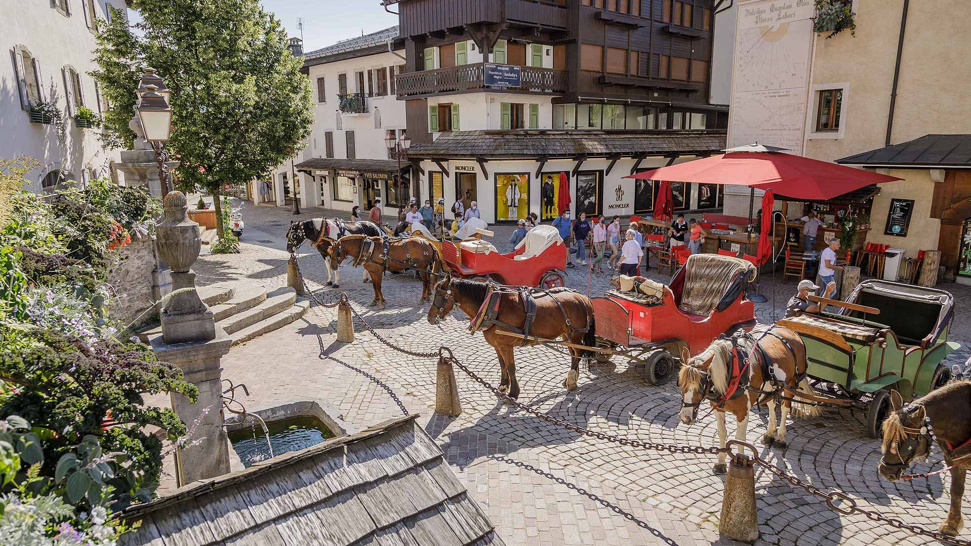 استكشاف قرية ميجيف