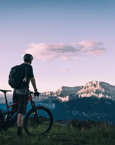 vélo homme montagne