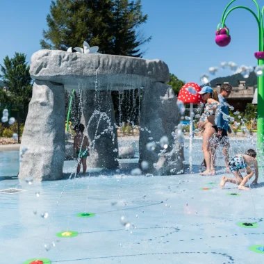 Plaine de jeux enfants Piscine Palais Megève