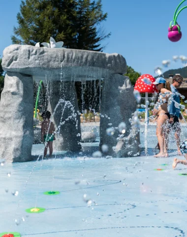 Plaine de jeux enfants Piscine Palais Megève