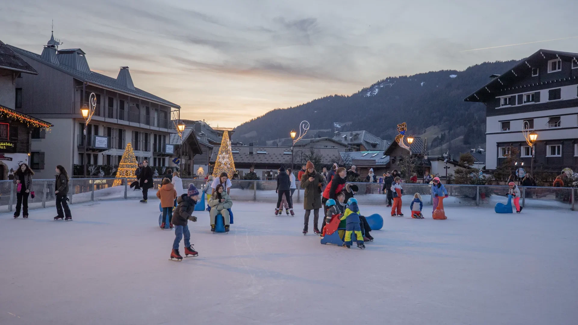 espace patinoire extérieure à megève