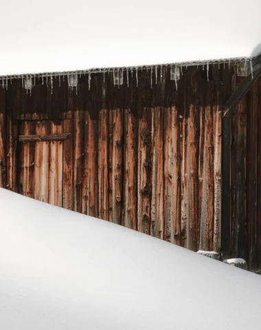 chalet dans la neige
