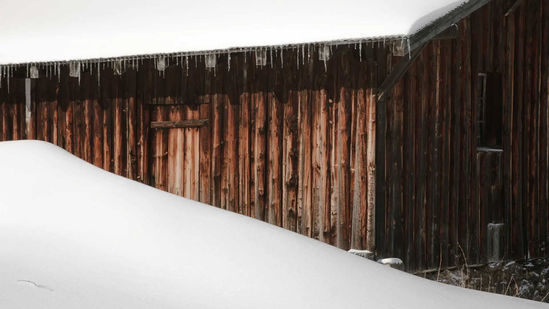 chalet dans la neige
