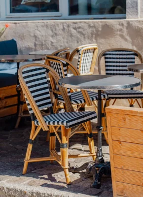 Terrasse de café à Megève